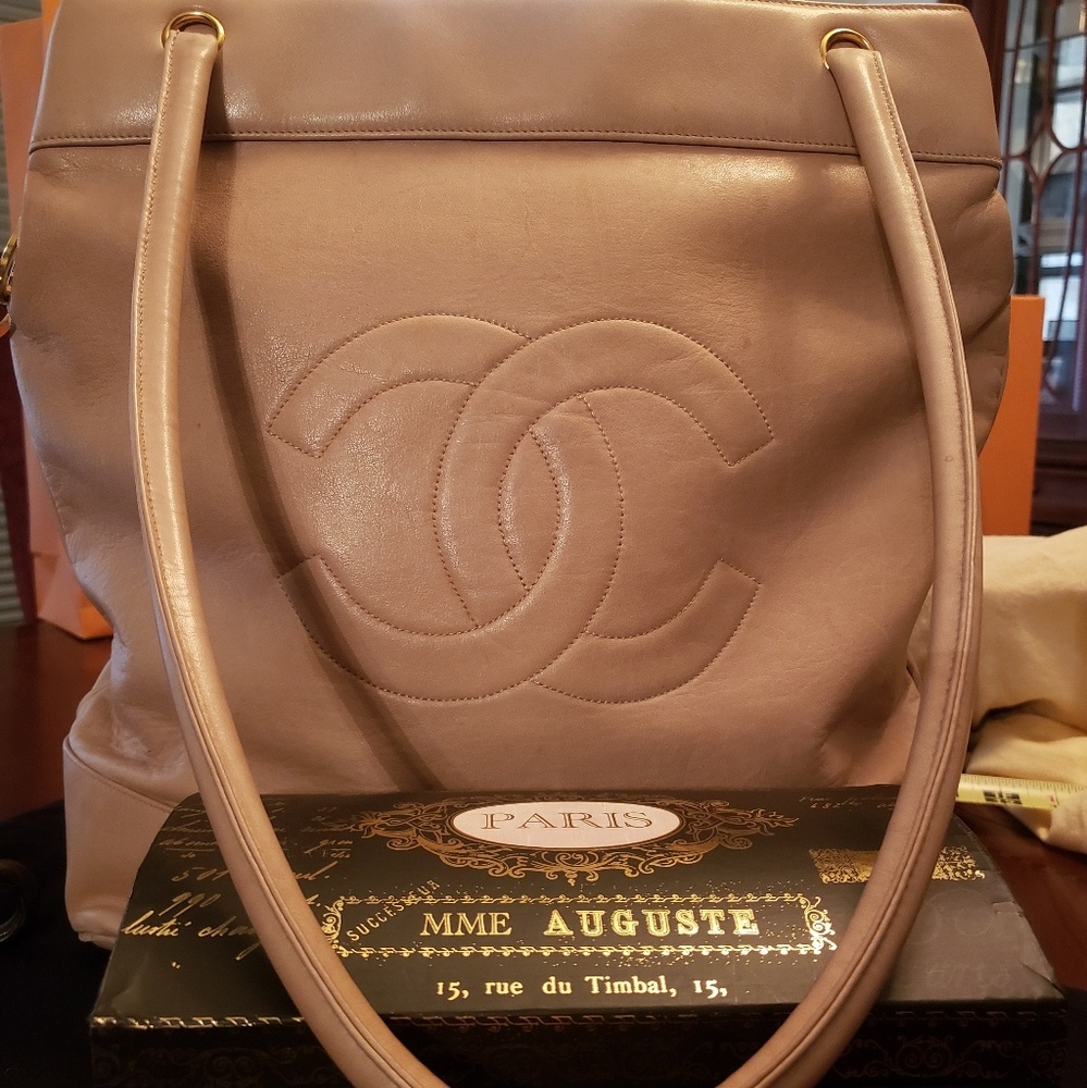 💥Vintage CHANEL Handbag💥